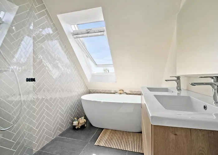 2 Bedroom Pet Friendly In Feriehus *